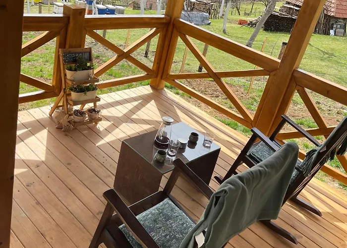 Seoski Turizam Domacinstvo Tosanic アパート Tripkova